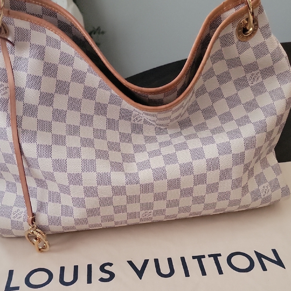 Louis Vuitton Checkered Shoulder Bag - White and Tan